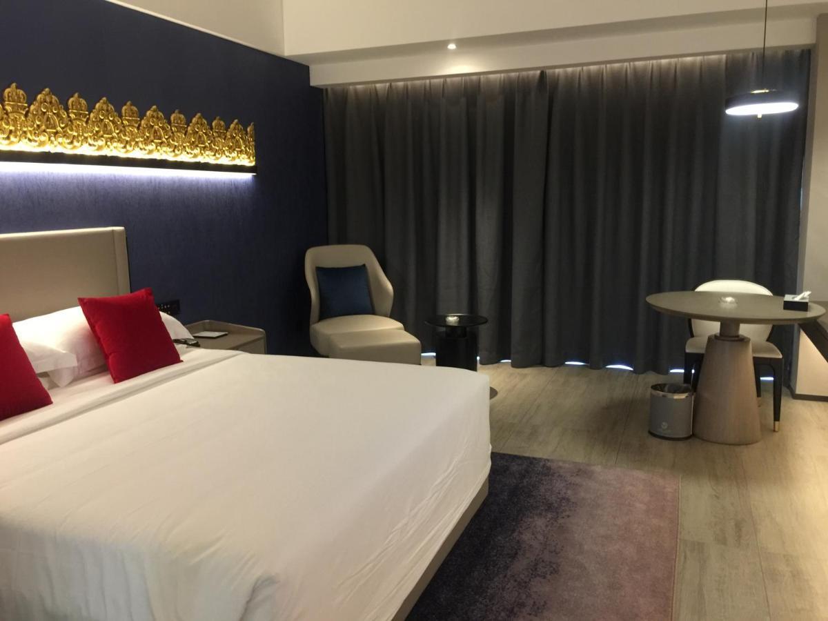 Tian Yi International Hotel 天艺国际酒店 Пномпень Экстерьер фото