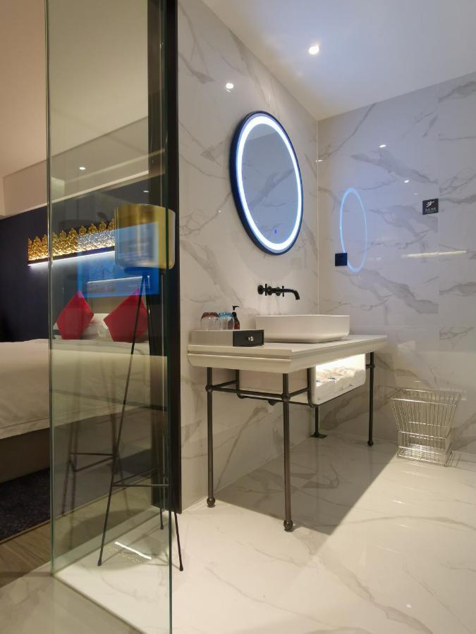 Tian Yi International Hotel 天艺国际酒店 Пномпень Экстерьер фото